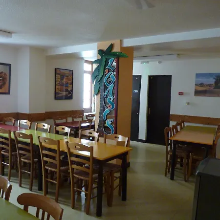 L'oasis Hostel *